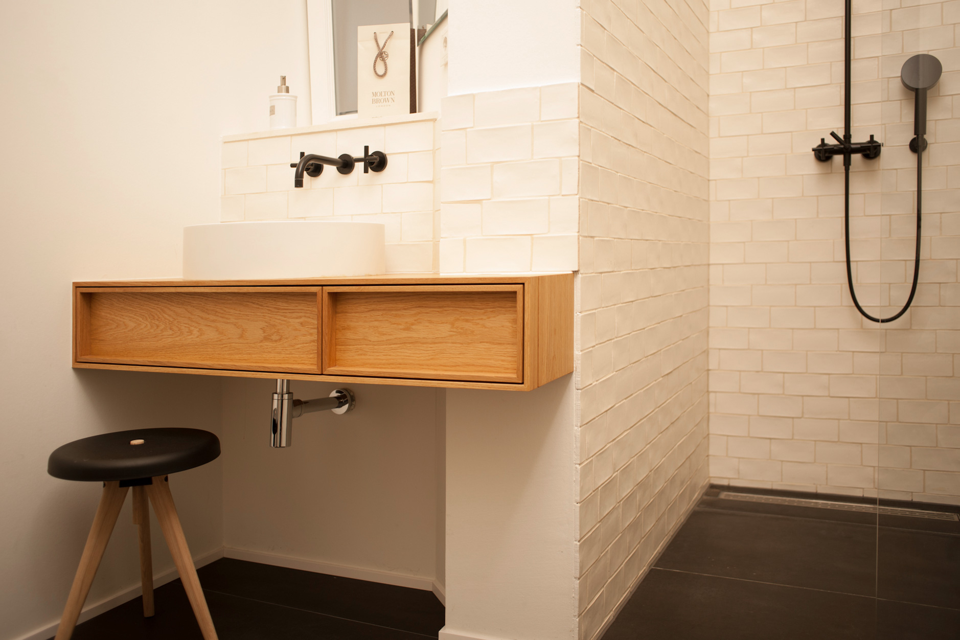 Schreinerei, Badezimmerschrank, Möbeldesign, Eiche